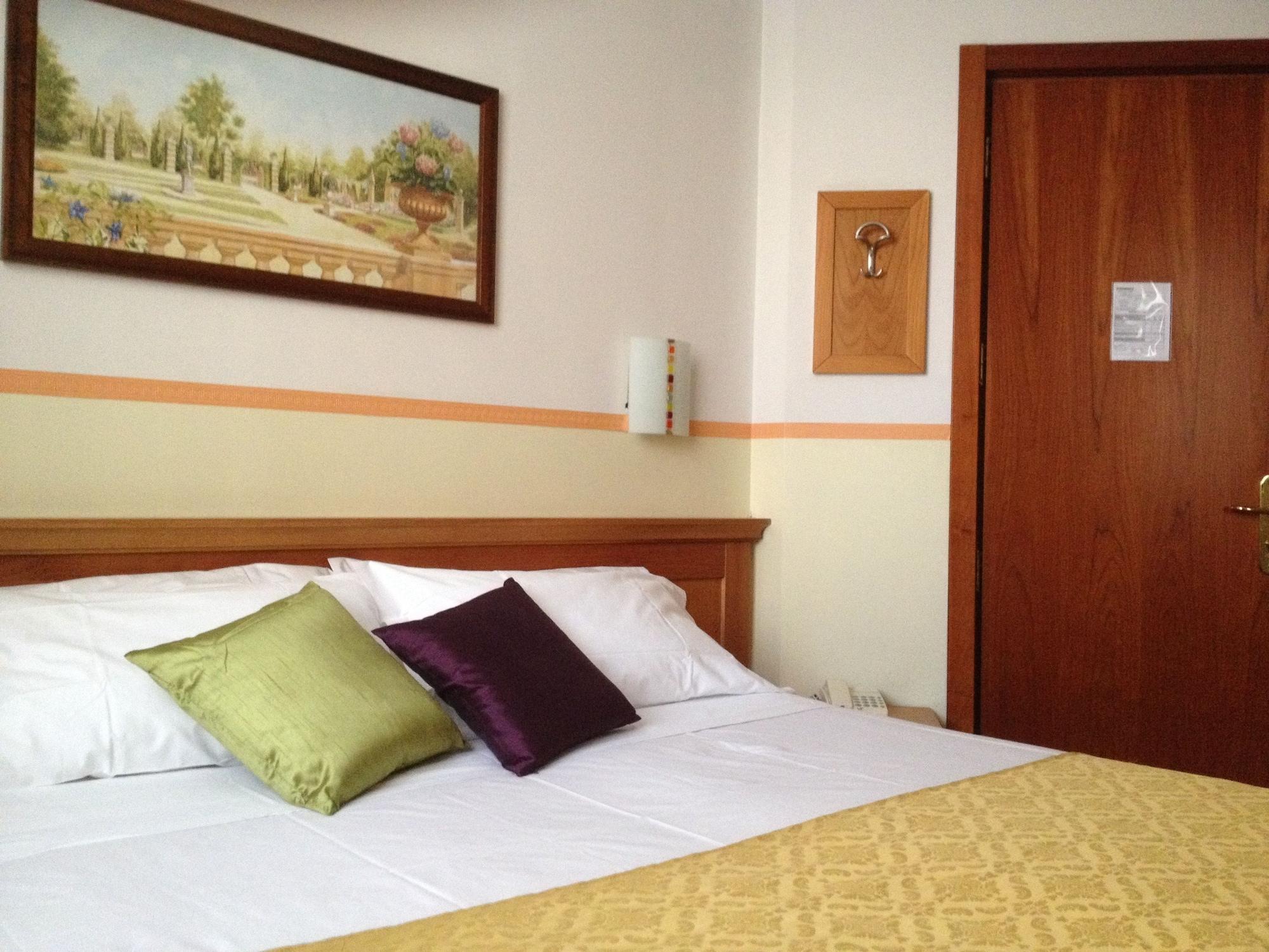 Hotel Floris Mogliano Veneto Exterior photo
