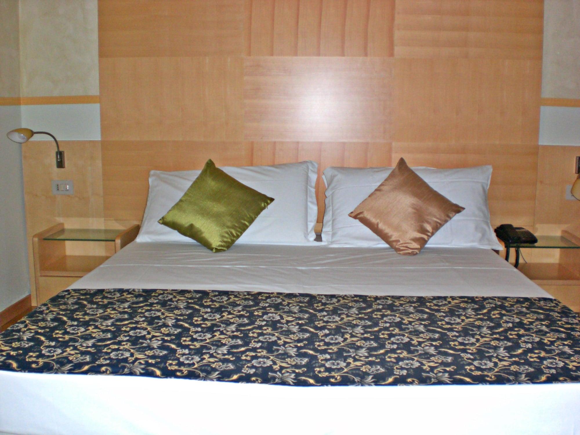 Hotel Floris Mogliano Veneto Exterior photo