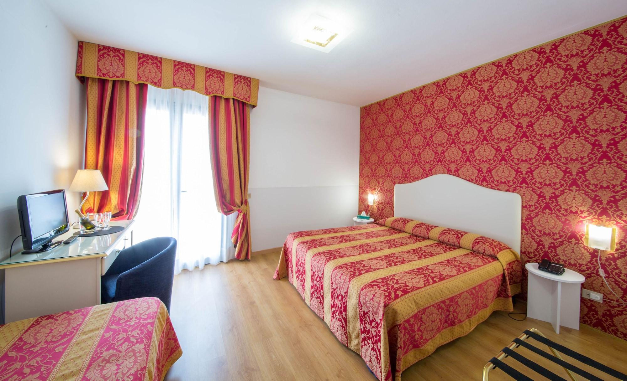 Hotel Floris Mogliano Veneto Exterior photo