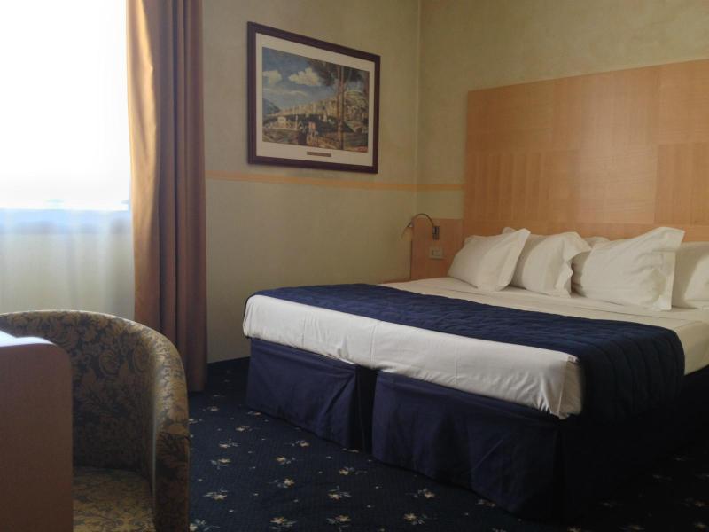 Hotel Floris Mogliano Veneto Exterior photo